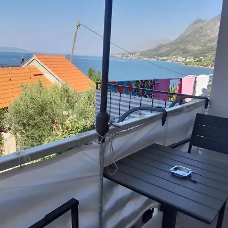 15642b * Gradac (Split-Dalmatia)