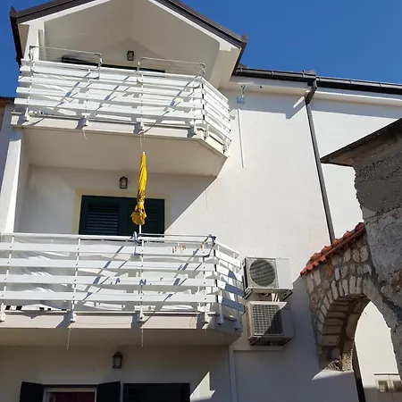 15642b *