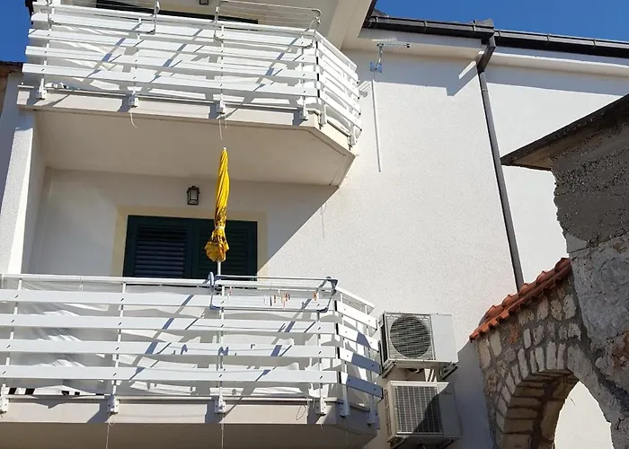 15642b *