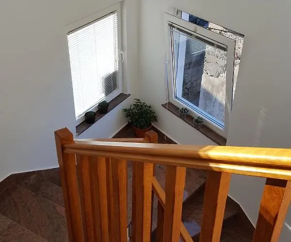 15642b *